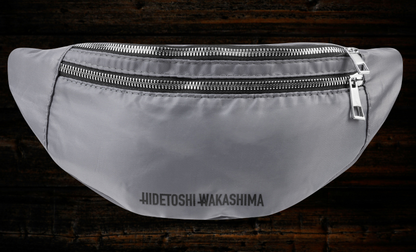 Gürteltasche / Bauchtasche silbergrau